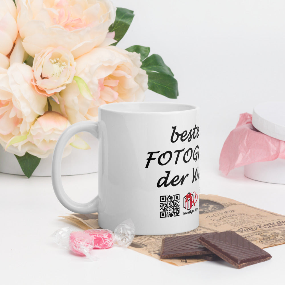 Weiße, glänzende Tasse „Für Fotografen“ Darina 1 (Erotik)